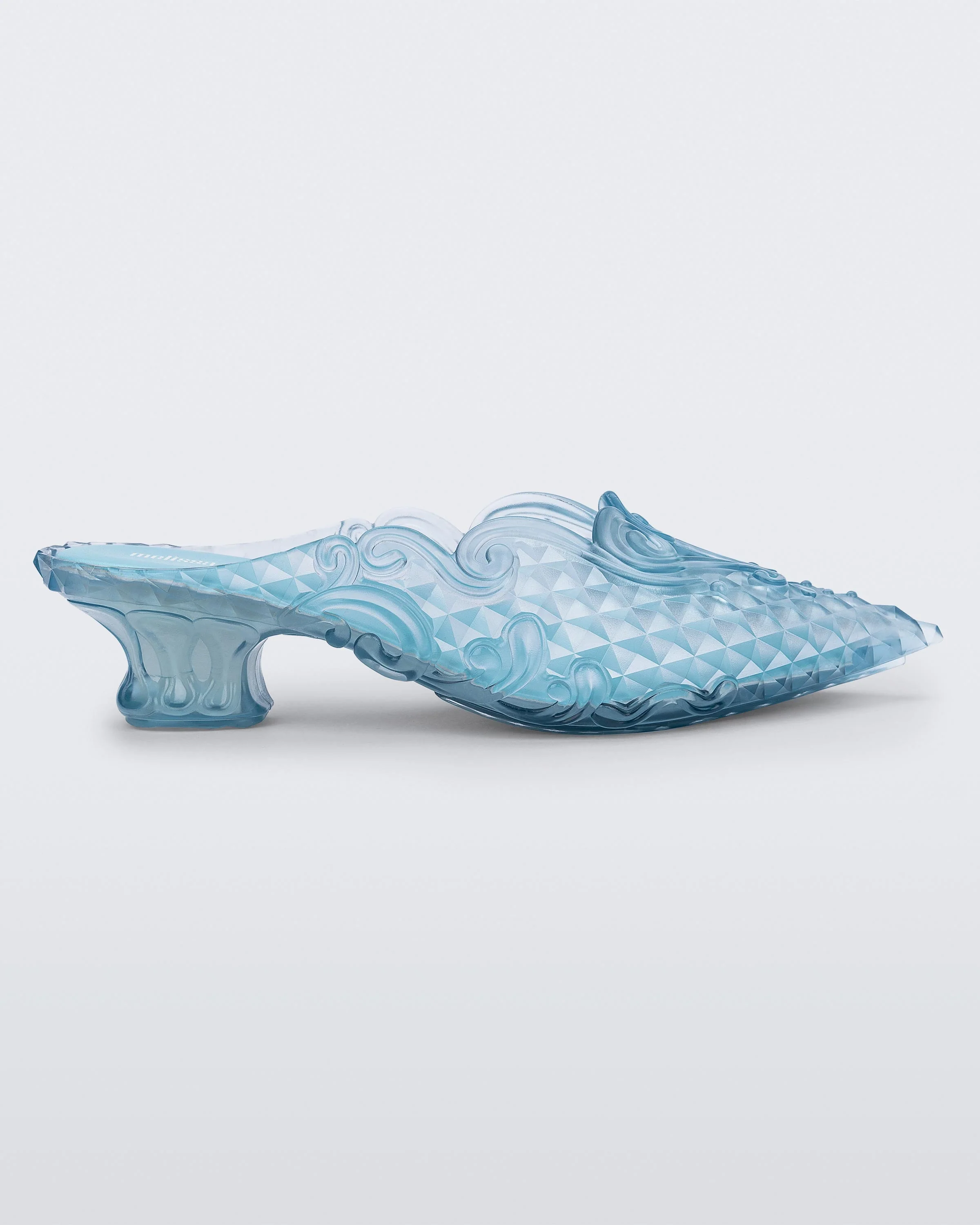 Court Shoe