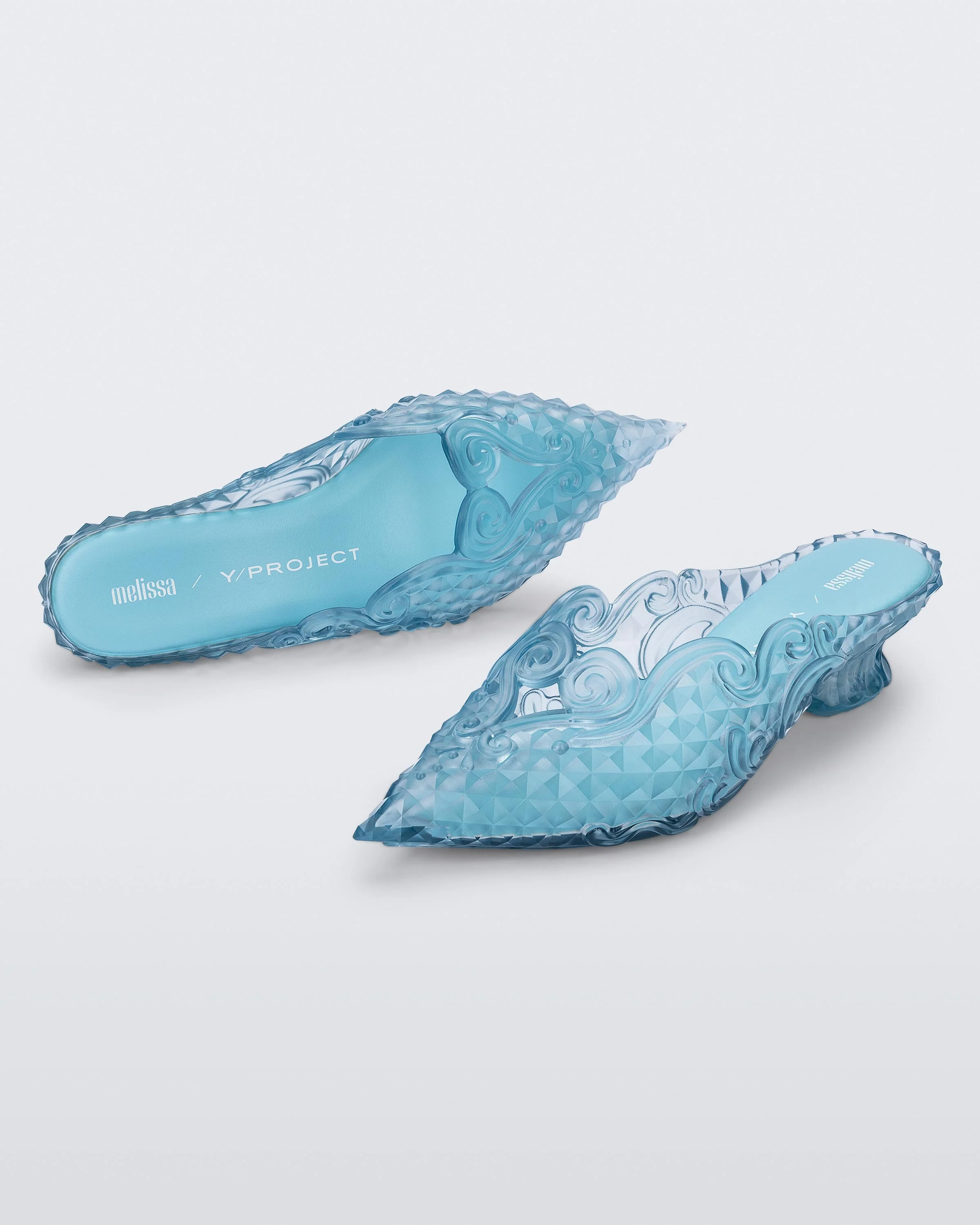 Court Shoe - Image 2