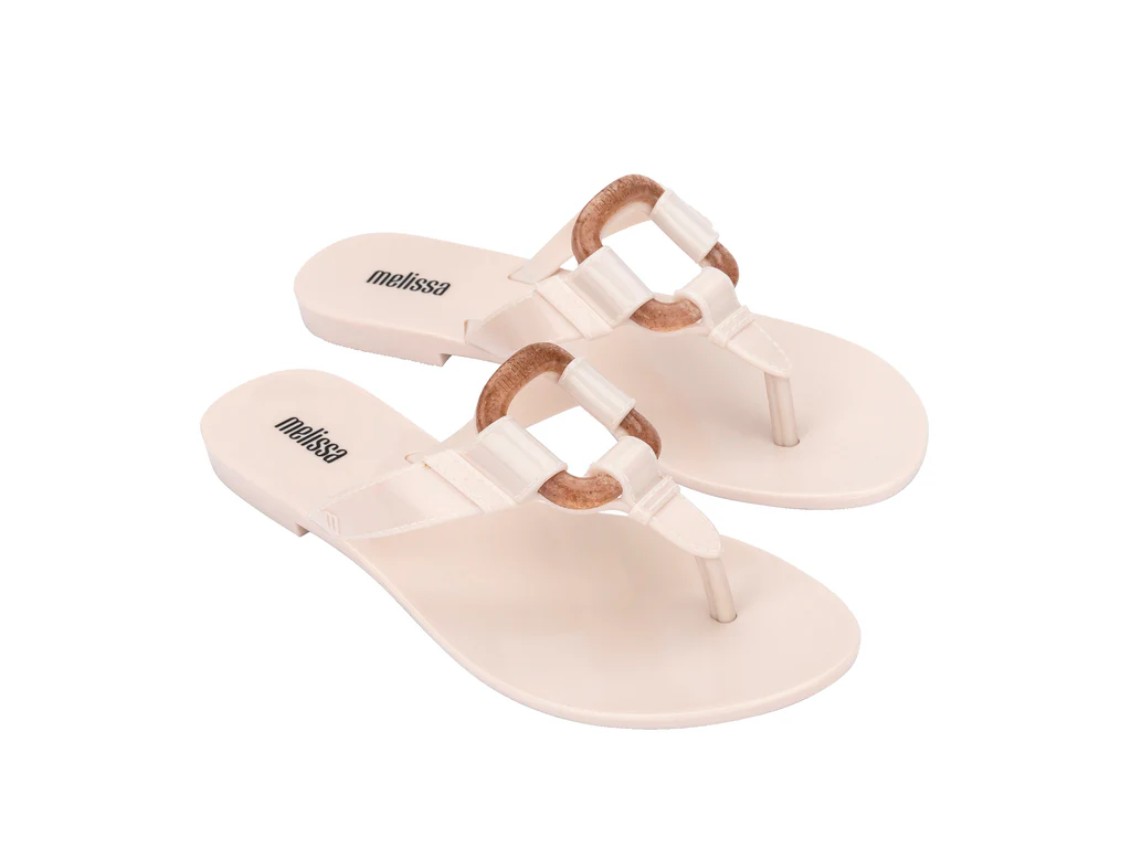 Olivia - Image 4