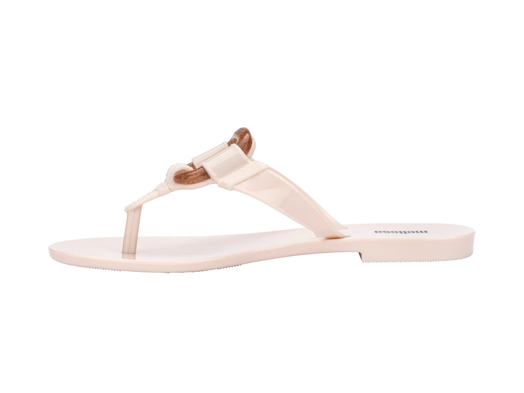 Olivia - Image 5