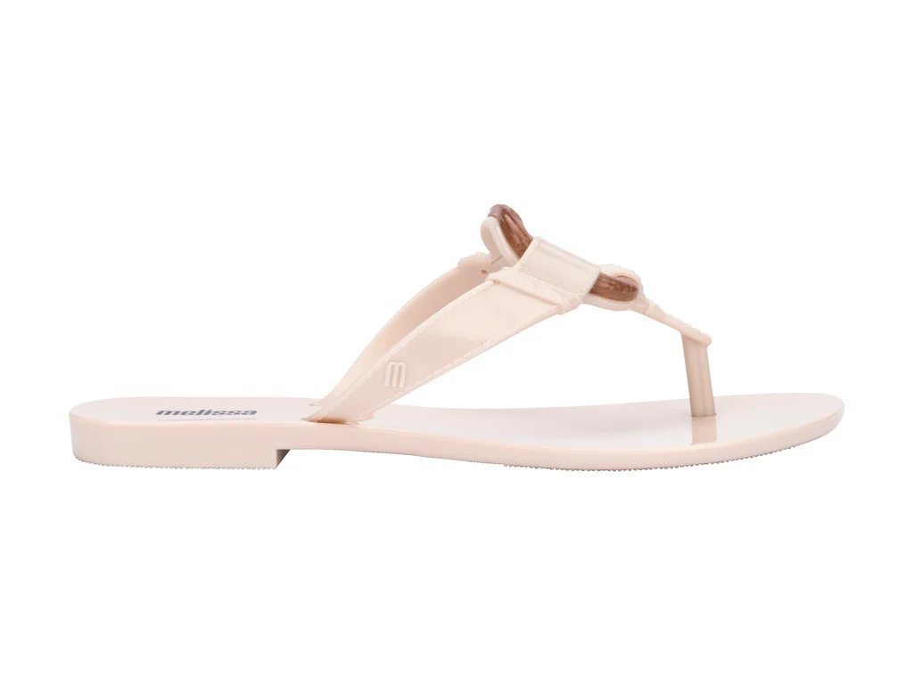 Olivia - Image 8