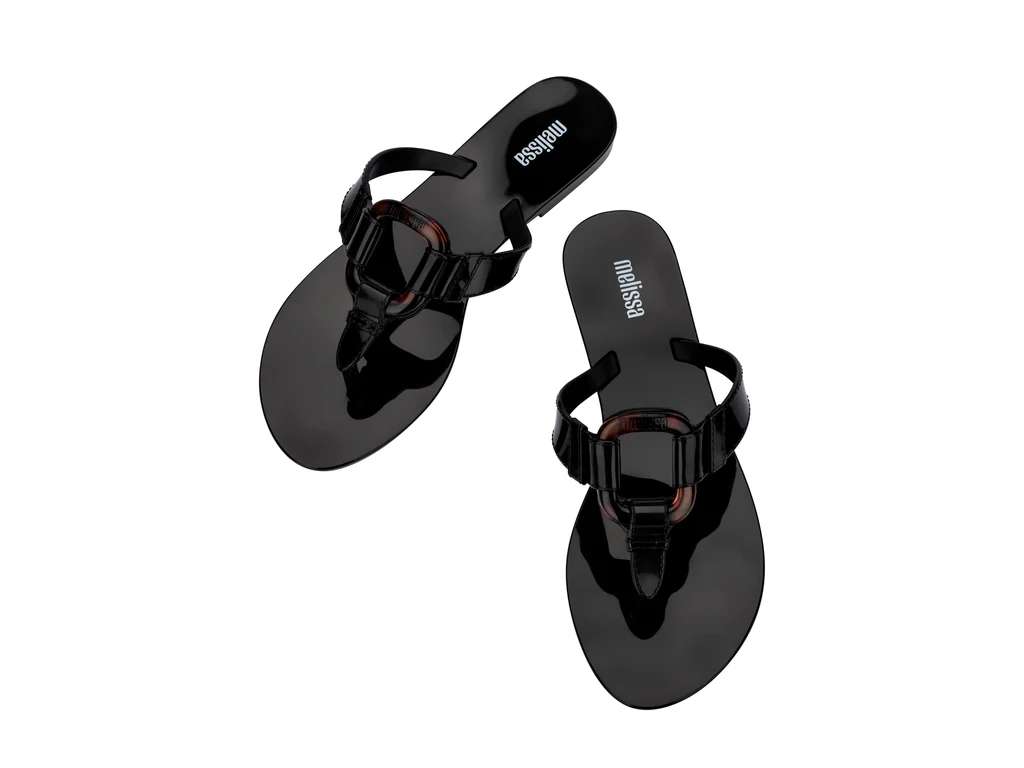 Olivia - Image 8