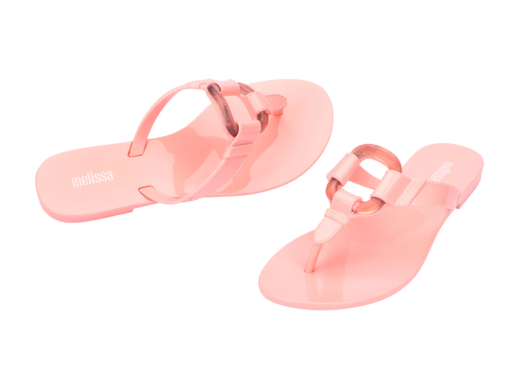 Olivia - Image 7