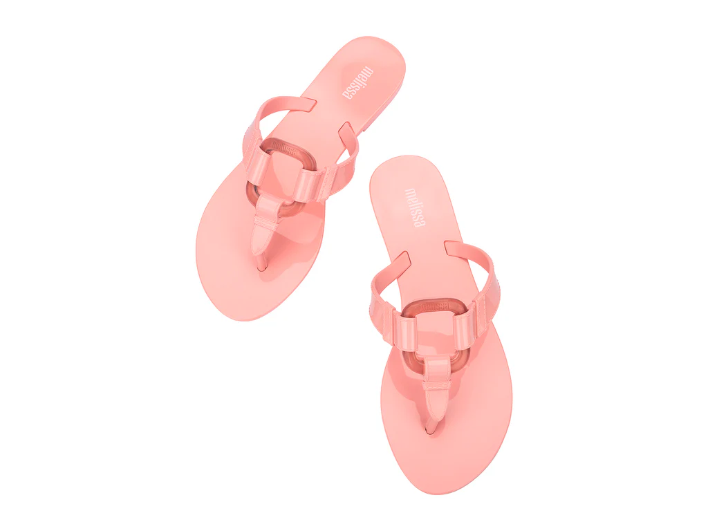 Olivia - Image 8